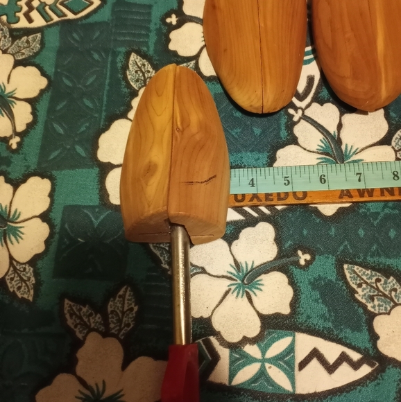 Florsheim Wooden Shoe trees size 4 - Picture 6 of 7